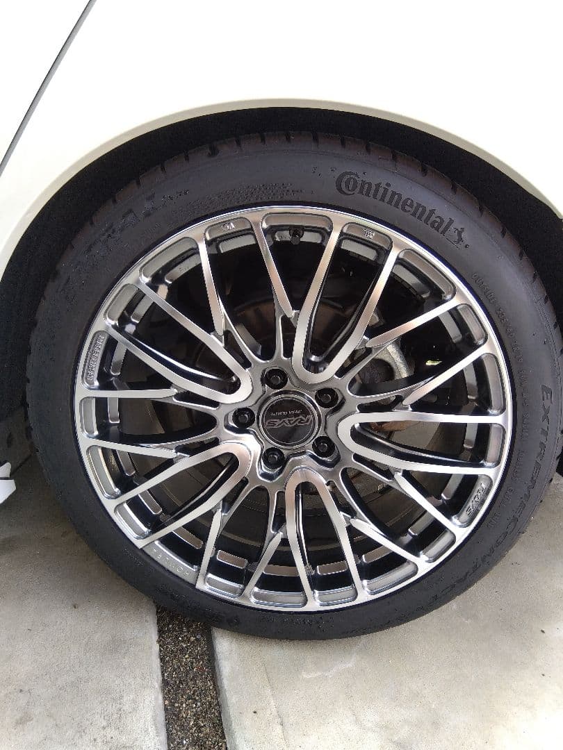 レイズ ホムラ 2×10BD 235/40R19 8J＋45 PCD114.3