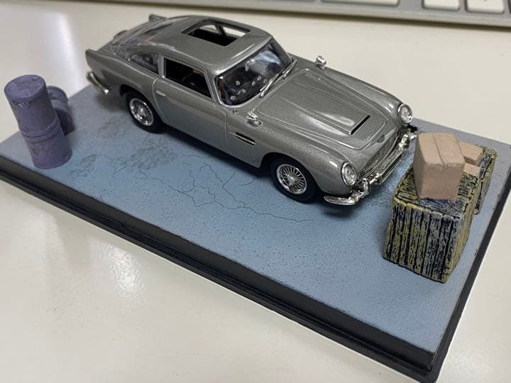 アストンマーチン/ミニカー/DB5/ボンドカー/007/ゴールドフィンガー/限定