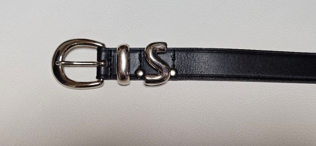 イッセイミヤケ1990年代レザーベルト　ウエスト62~72cm