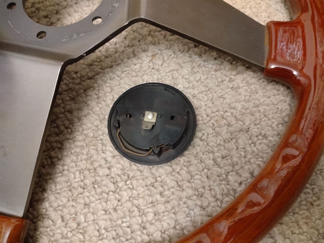 k*u様 SUBARU スバル 純正 ウッドステアリング LEONE レオーネ