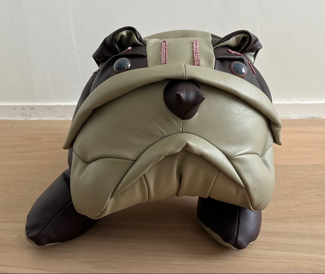 ブルドッグ　レザー　ぬいぐるみ