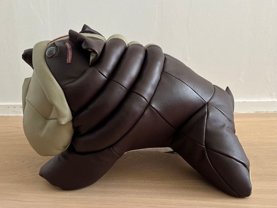 ブルドッグ　レザー　ぬいぐるみ