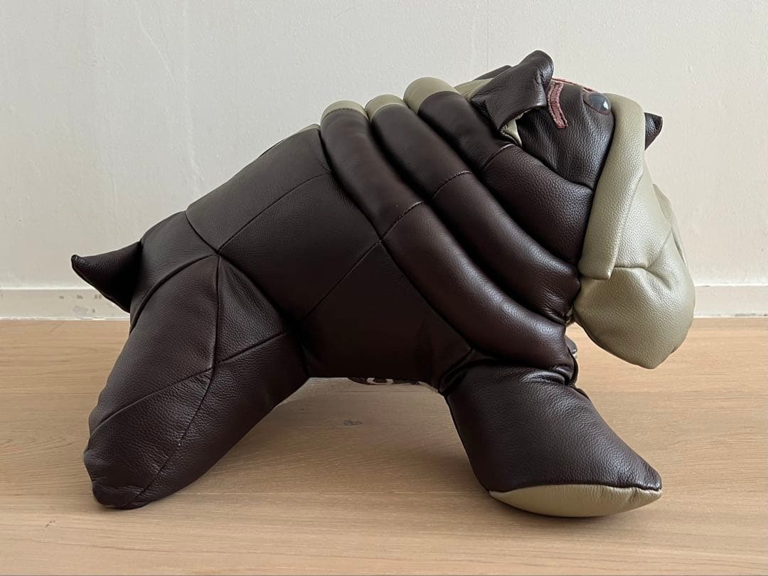 ブルドッグ　レザー　ぬいぐるみ