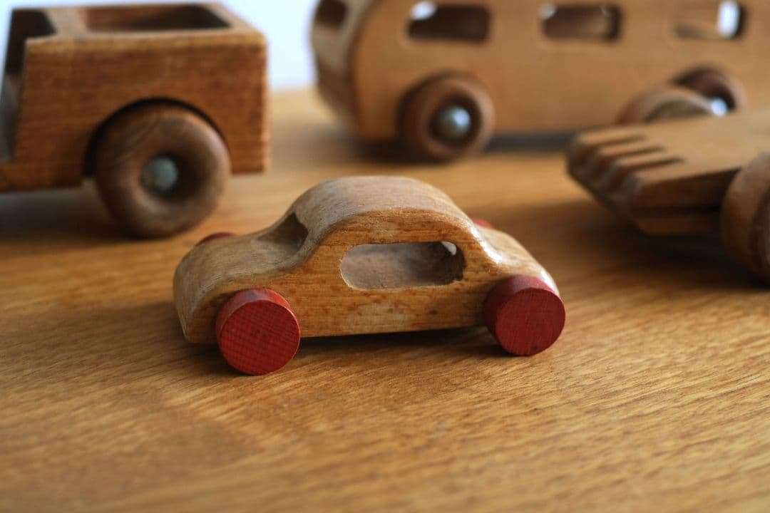 フィンランド JUKKA他 木製玩具 車 乗り物 5種セット