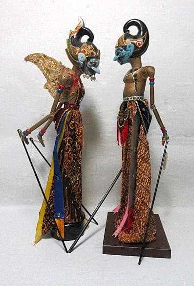 『インドネシア伝統的人形劇 ワヤン・ゴレ』 操り中古人形７体 アンティーク人形