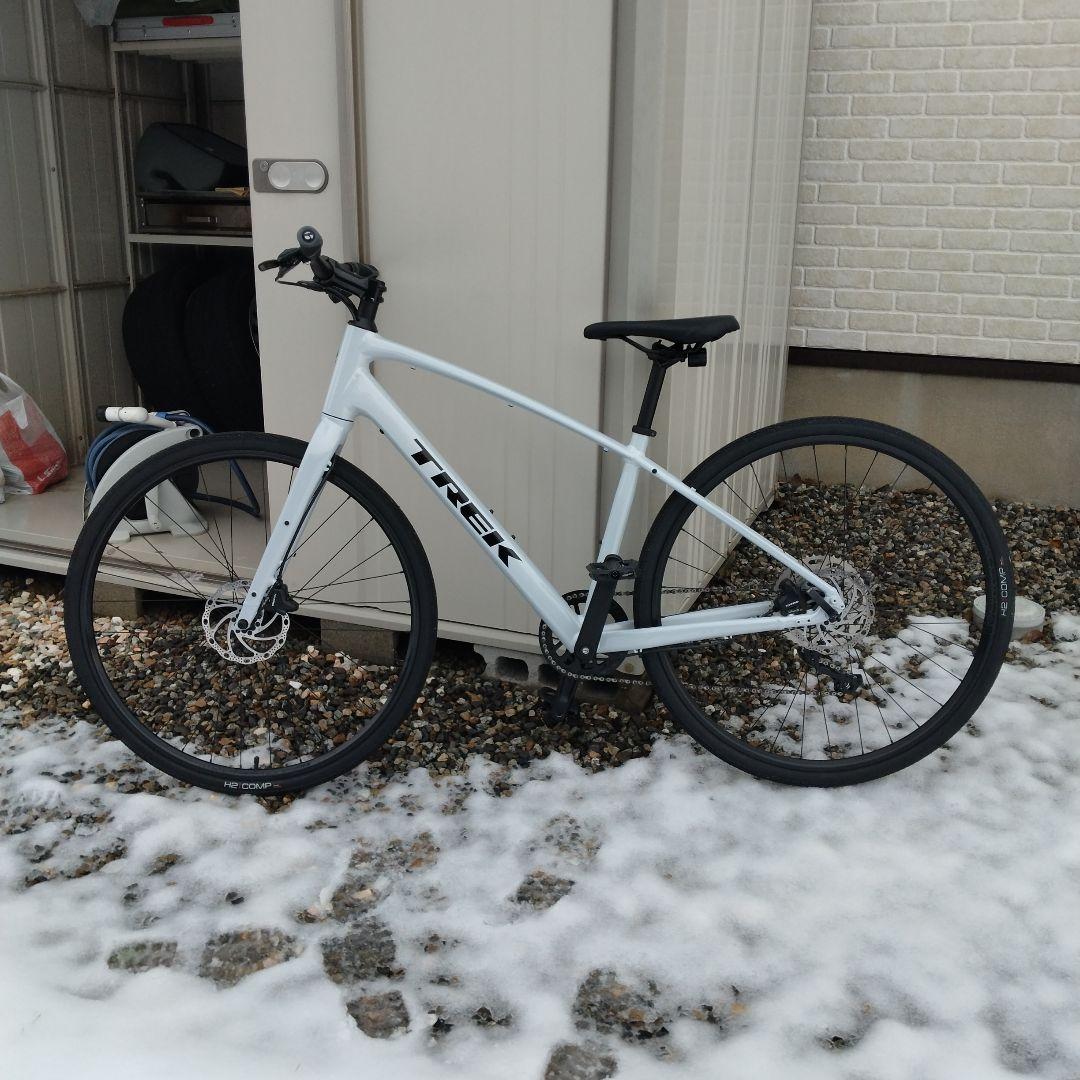 Trek fx2 2025年モデル クロスバイク グレー ホワイト 700C