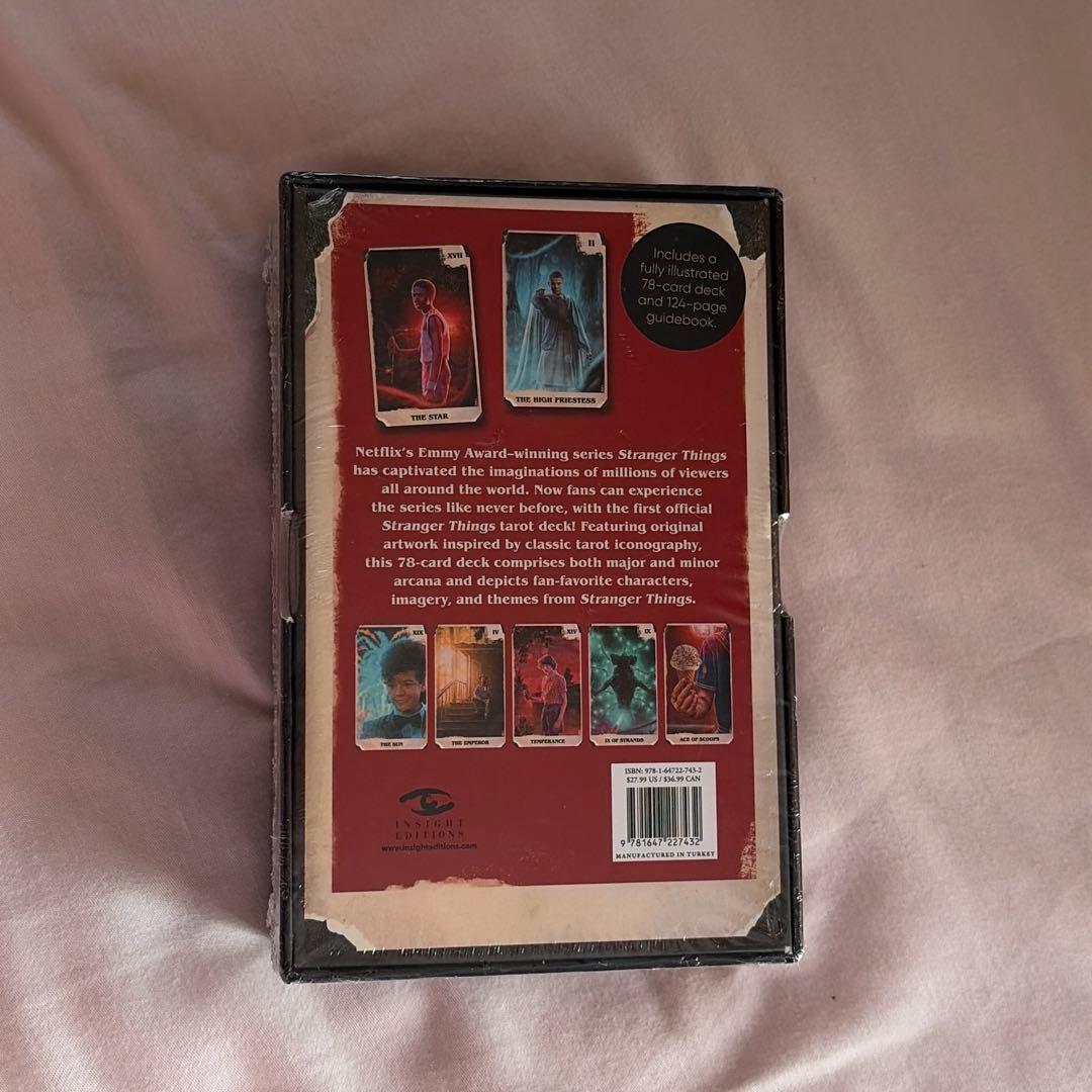 【新品】ストレンジャーシングス タロットカード STRANGER THINGS