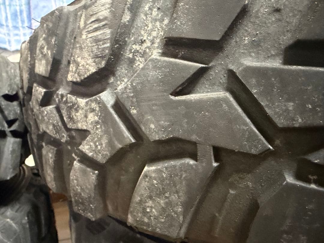 ダンロップ7.00MT2。16インチ ホワイト7スポークタイヤホイールセット