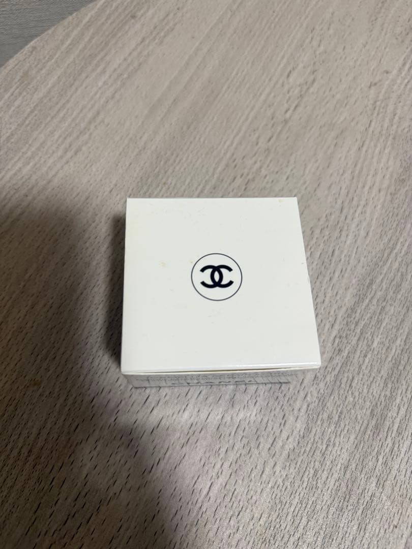 CHANEL イドゥラビューティーリペアマスク