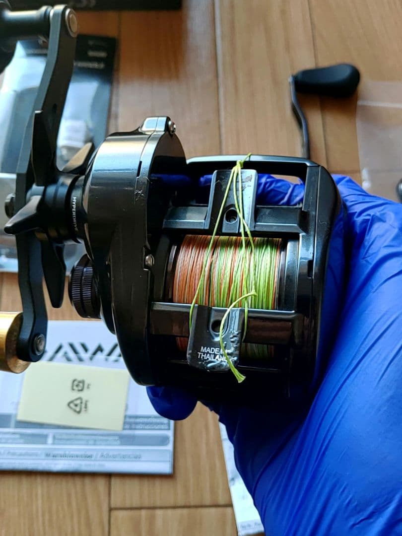 ダイワ DAIWA タトゥーラTW 400H 右ハンドル