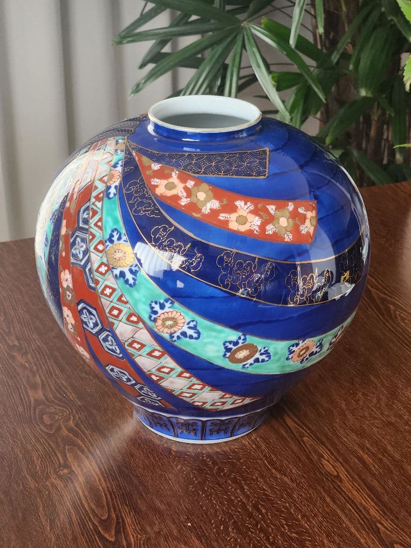 古伊万里　花瓶　壺　有田焼　GOLDIMARI　結び　金襴手　骨董　伊万里焼