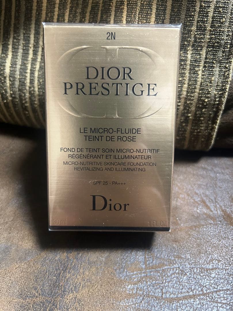 Dior プレステージ ル フルイド タンドゥ ローズ 30ml