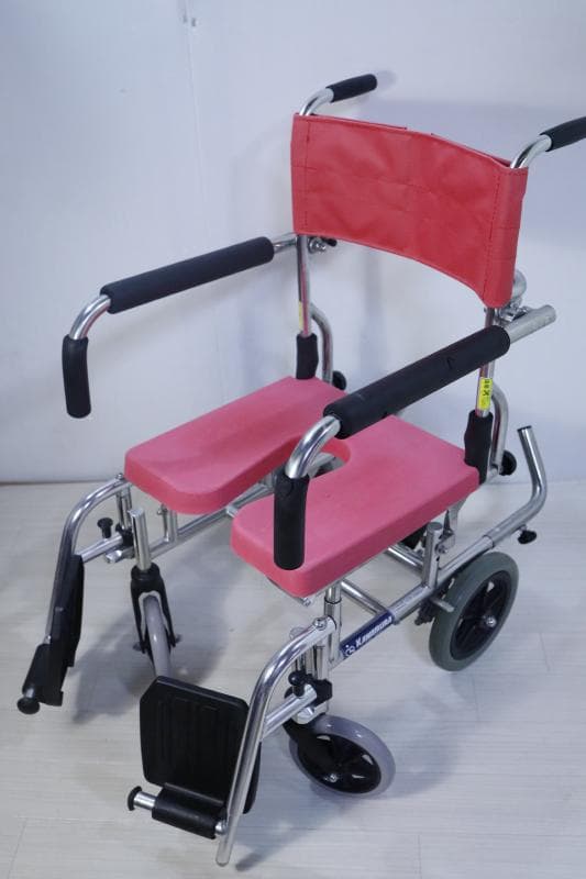 ◆カワムラサイクル シャワー用車椅子 KS10（クリありシートタイプ）