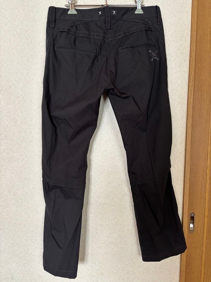 美品✨Oakley オークリー　ゴルフウェア　黒パンツ　スカル刺繍　サイズ33