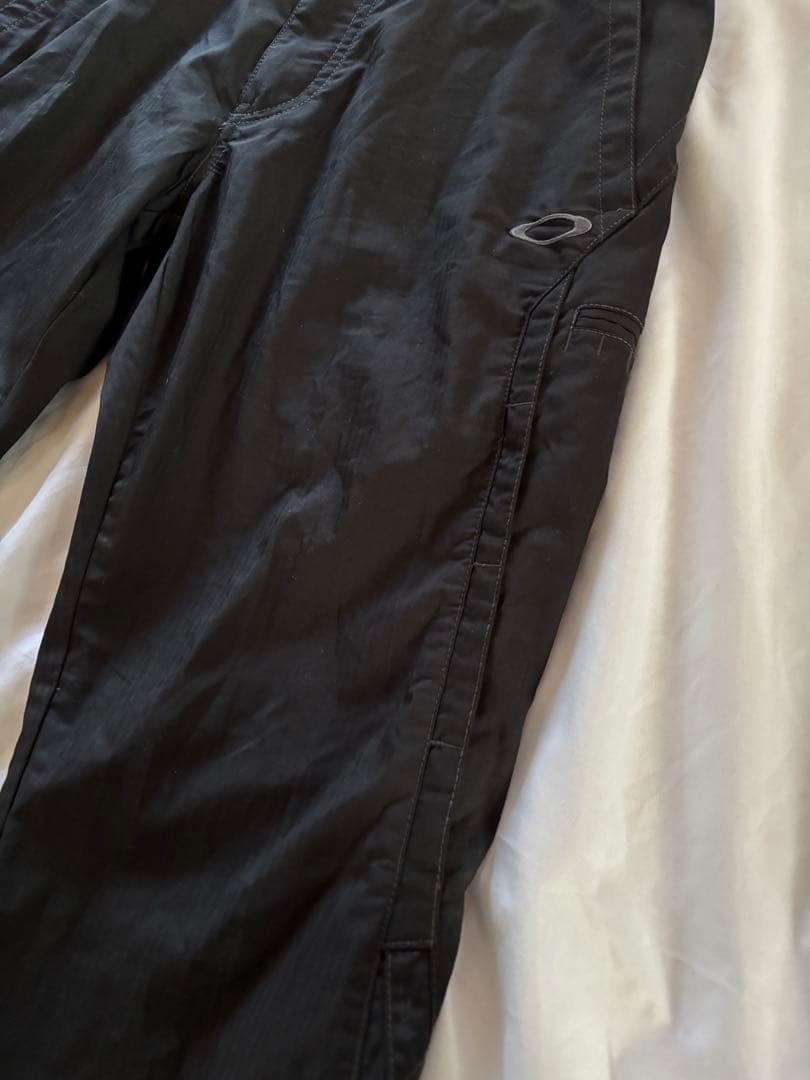 美品✨Oakley オークリー　ゴルフウェア　黒パンツ　スカル刺繍　サイズ33
