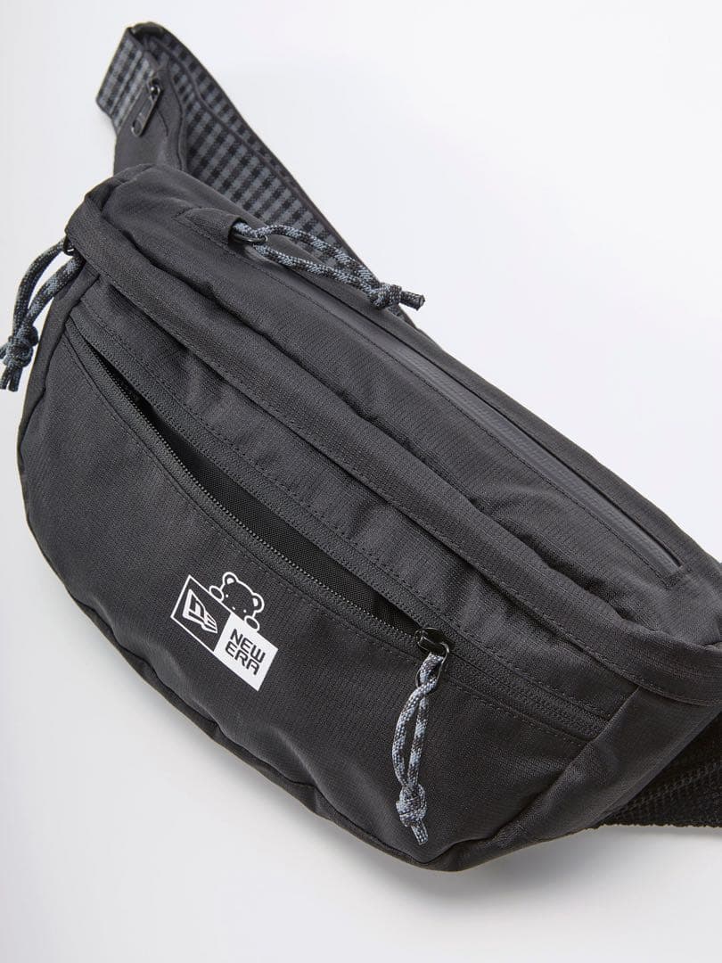 NEW ERA® × familiar 　ボディバッグ　ニューエラ　ファミリア