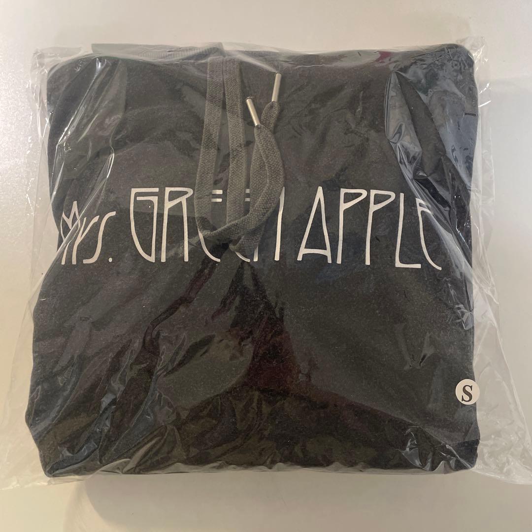 Mrs. GREEN APPLE フーディー Sサイズ