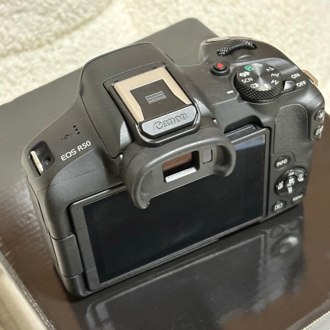 【美品】Canon EOS R50 ダブルズームキット