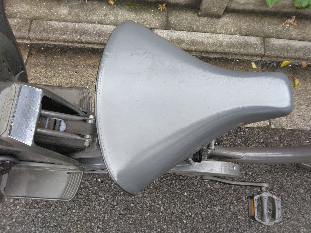 8月24日まで値下げ中　BRIDGESTONE ビッケモブdd ダークグレー