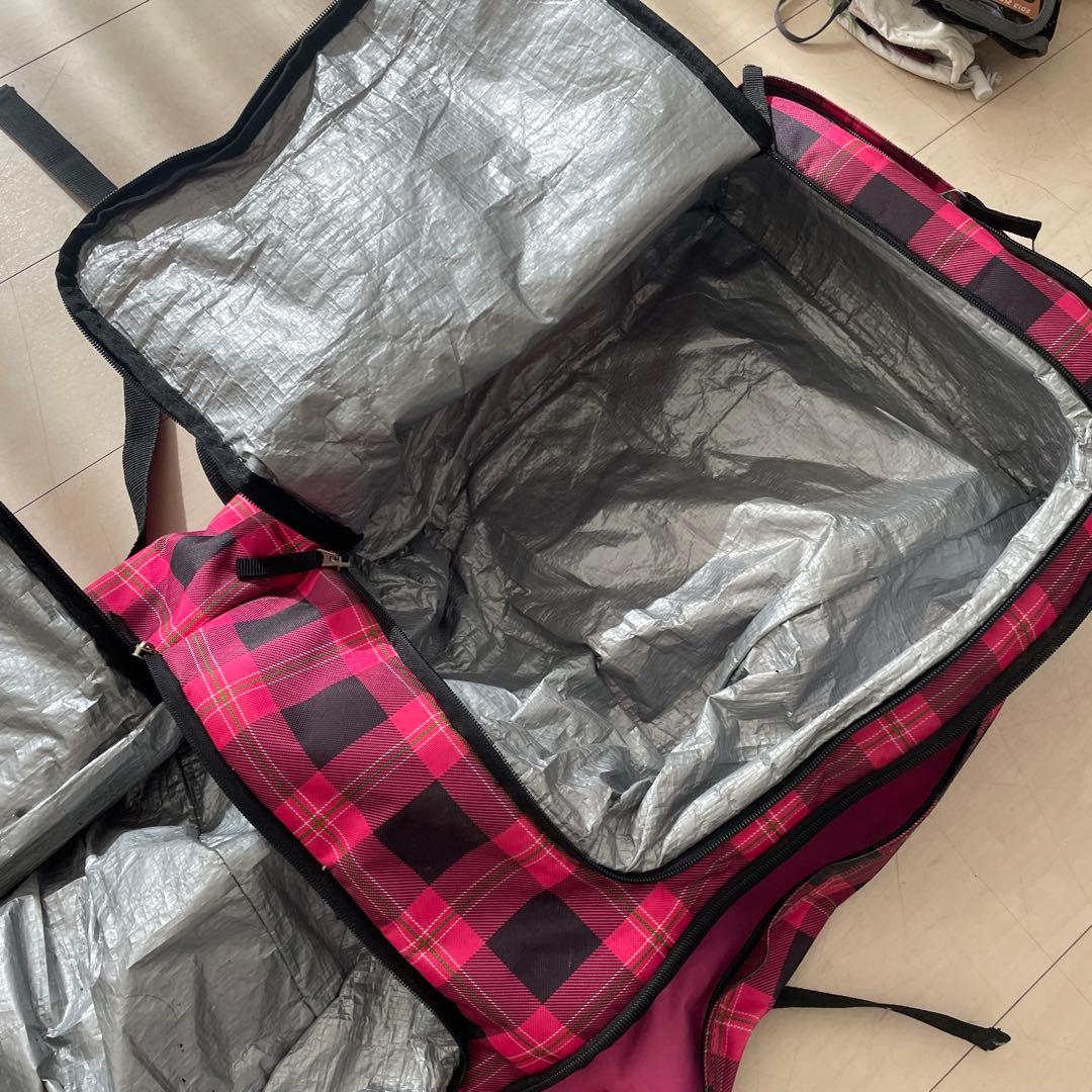 ピンクと黒のチェック スノーボードバッグ
