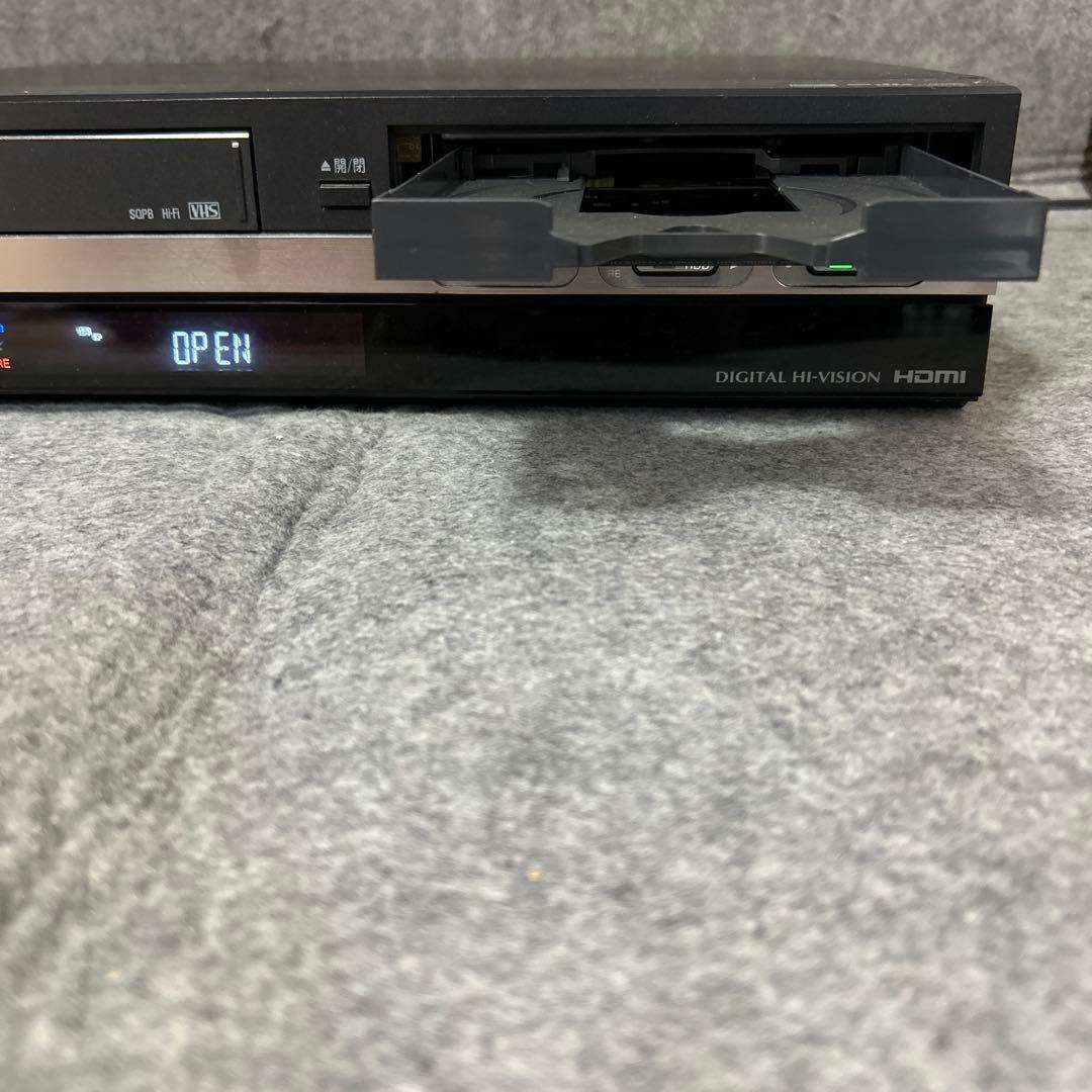 【HDD/DVD/VHS内蔵の3 in 1モデル】TOSHIBA RD-W301