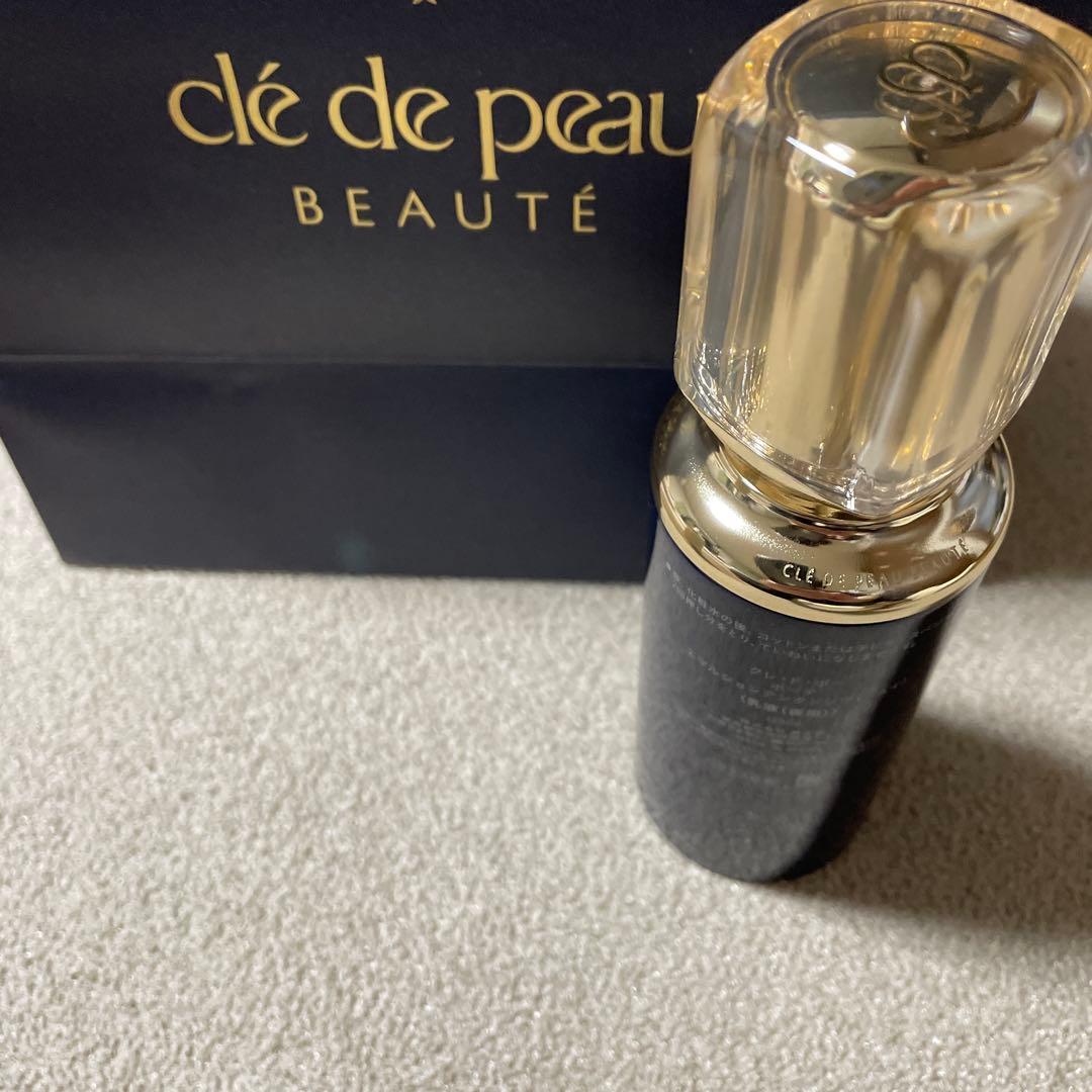 クレ・ド・ポーボー　エマルションアンタンシヴ(ニュイ) 本体