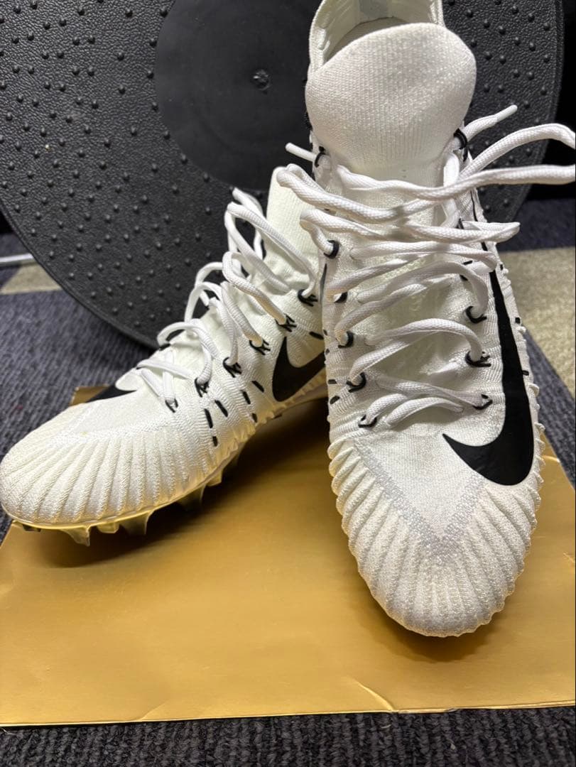 Nike アメフト スパイク