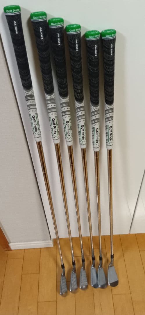 【超美品】スリクソンZXi5 DG85 S200 #６〜AW ６本セット