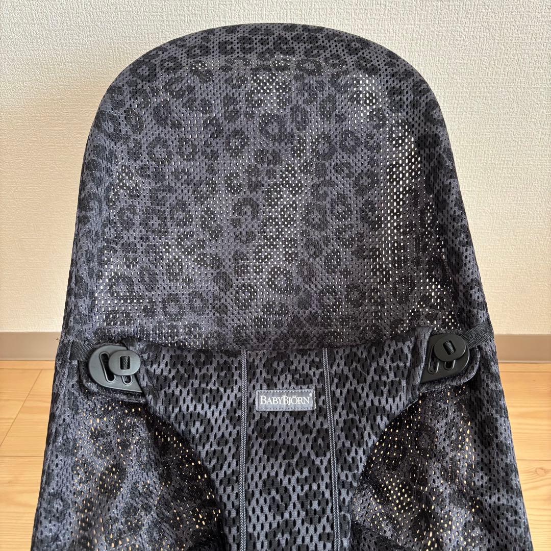 【美品】ベビービョルン　バウンサー　ブリスエアーアンスラサイト　レパード