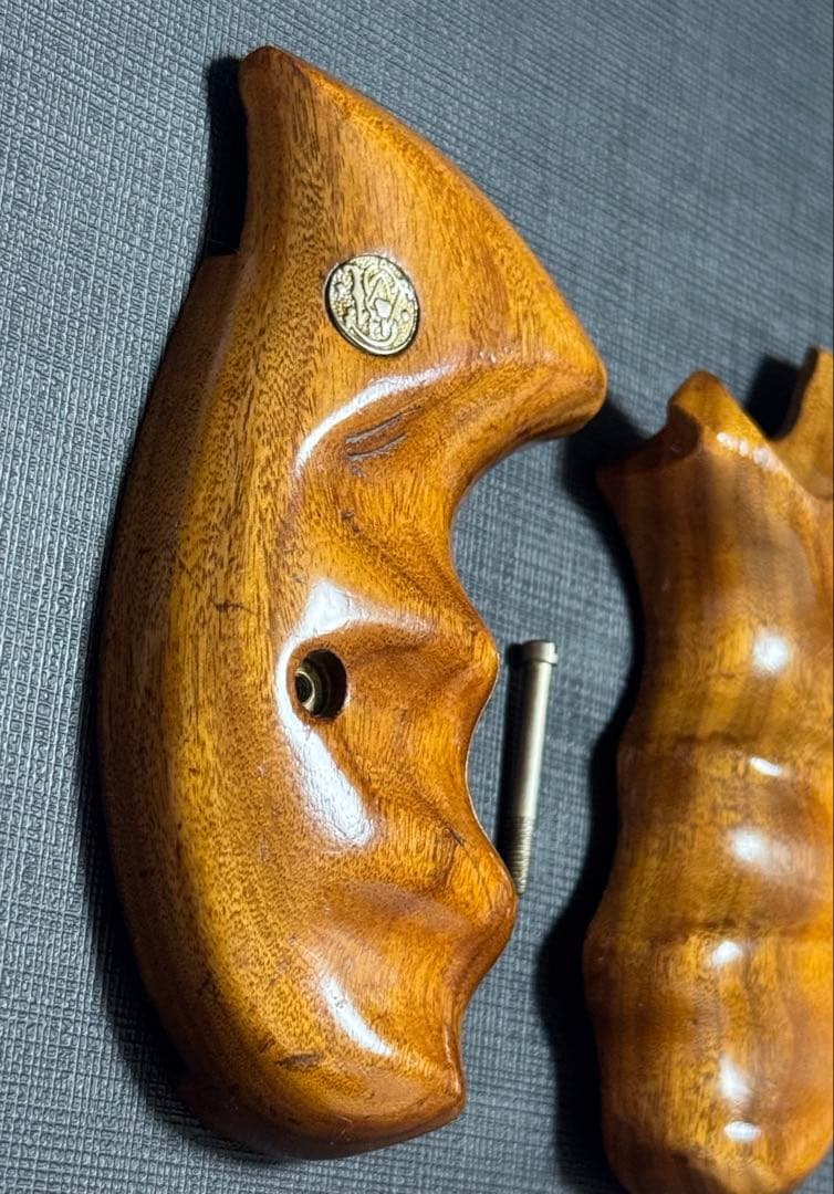 【実物】S&W社純正 ラウンドバット Kフレーム 木製グリップ オーバーサイズ