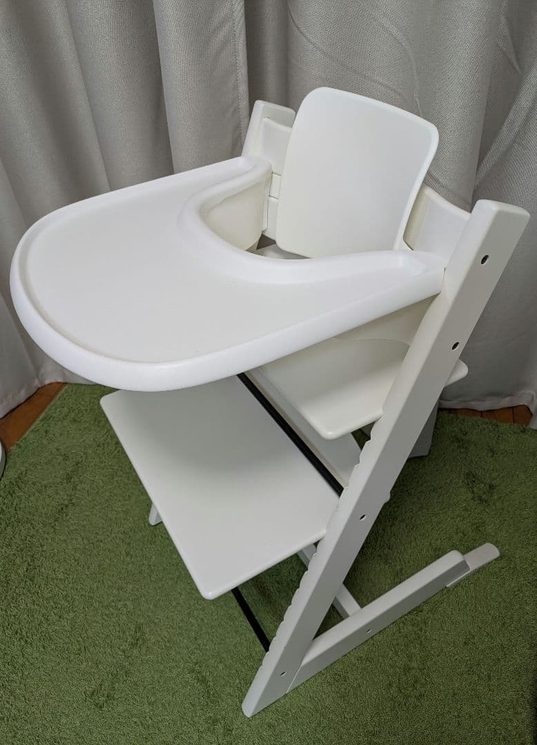 【送料無料】ストッケ トリップトラップ ホワイト ベビーセット付　シリアル4