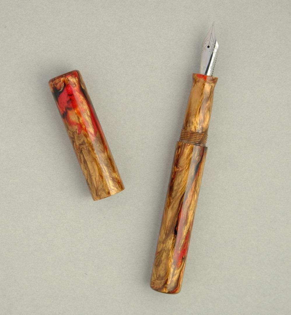 【希少】Woodshed Pen Co. 万年筆 Golden Rule