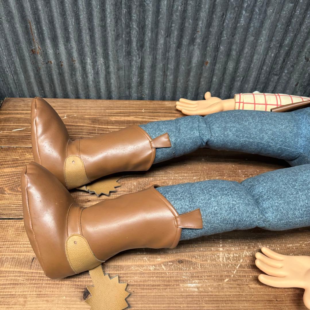 トイストーリー　人形　ウッディ　バズ・ライトイヤー　ぬいぐるみ　ディズニー