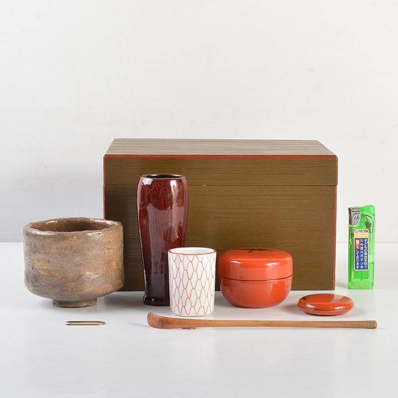 茶道具　面朱茶箱　茶碗　棗など　七点　一式　仕覆付　C　R7368