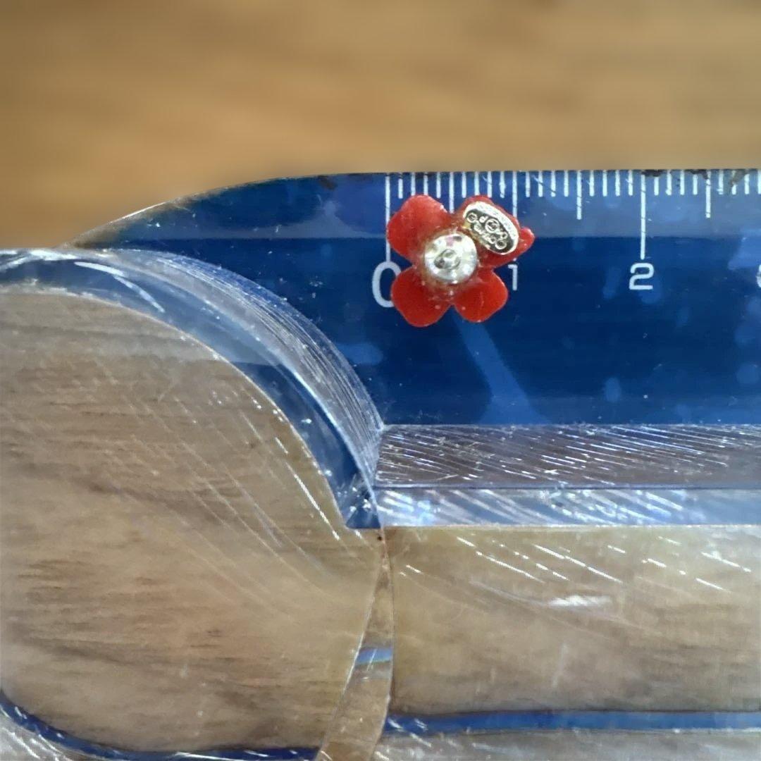 シャネル　ピアス　片耳　クローバー　ツヤツヤ♡美しい赤