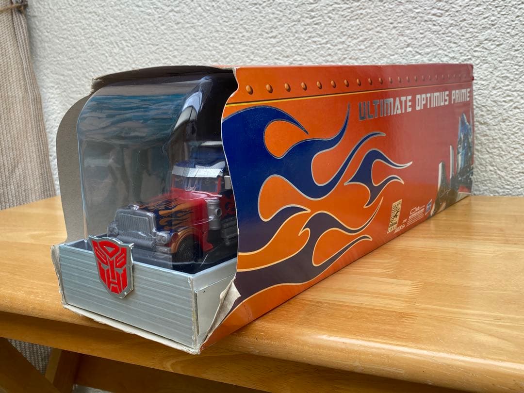 コミコン2011限定品　アルティメット・オプティマス・プライム