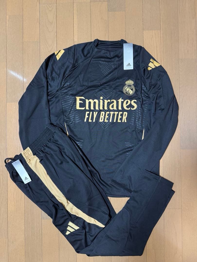 レアル・マドリード 長袖ジャージ 黒金　上下セット　M