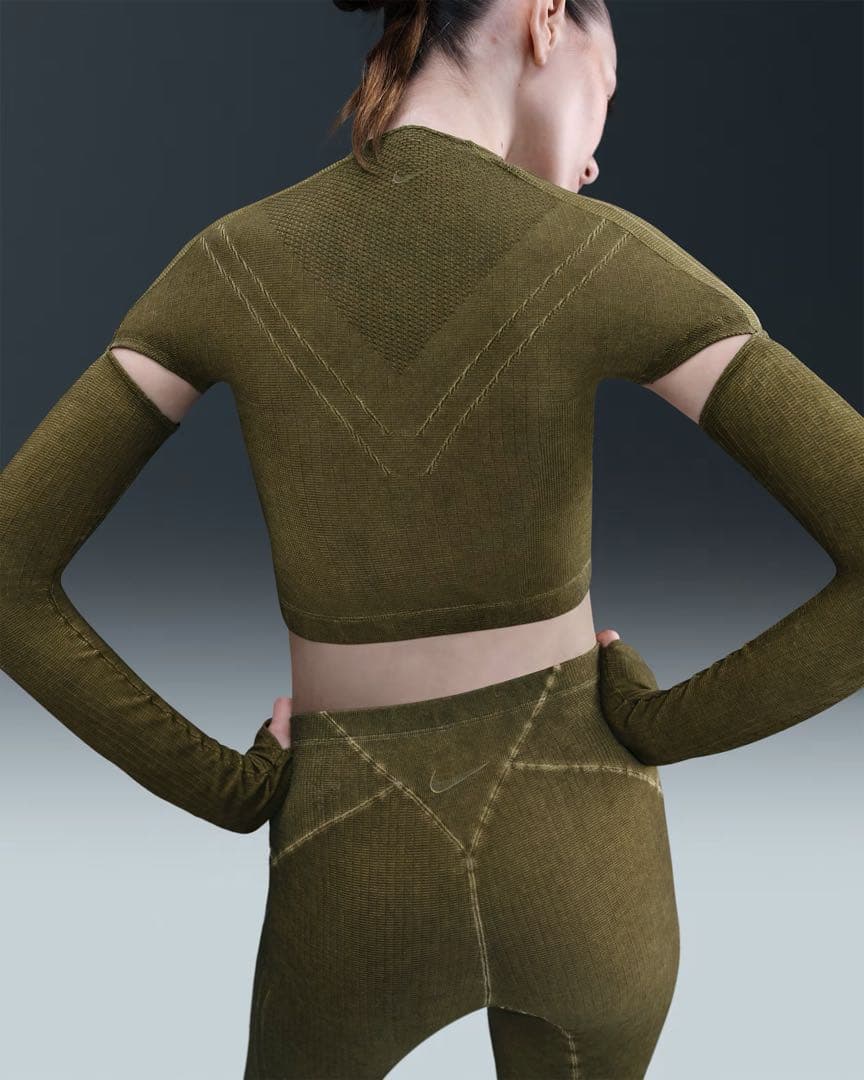 バレエ KNWLS Nike ghost olive flak