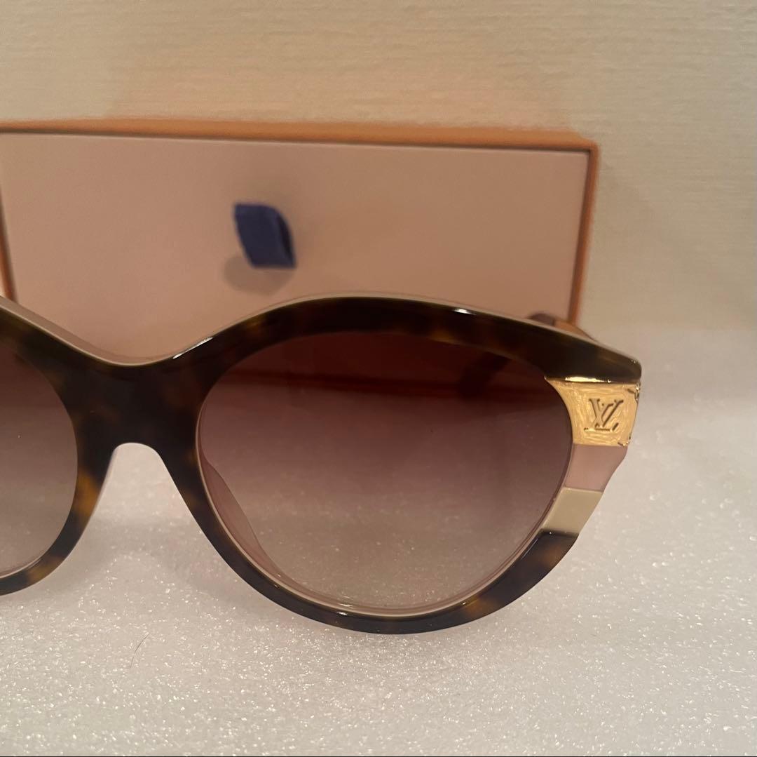 ルイ・ヴィトン サングラス LVプティ スプソン キャットアイ