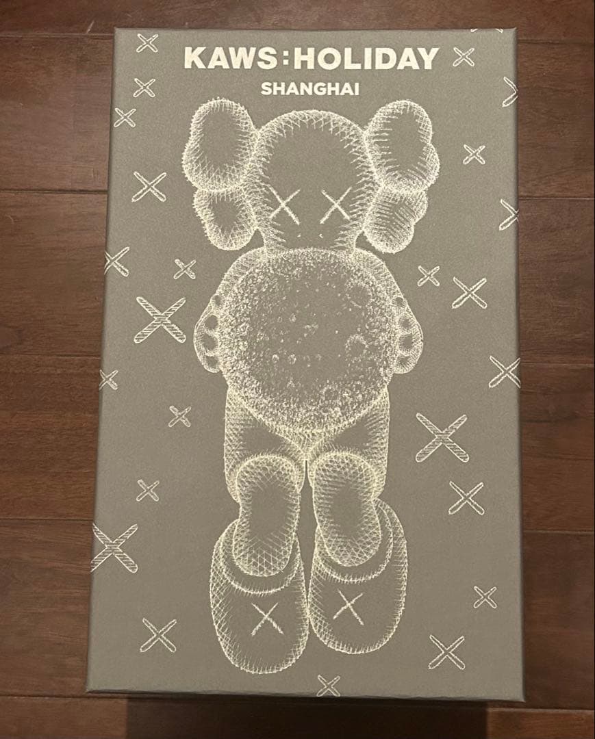 KAWS:HOLIDAY Shanghai Grey 上海 フィギュア ホリデー