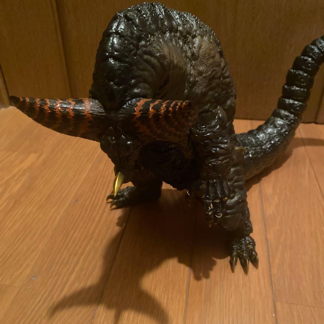 ウルトラマン　ゴモラ　一番くじ　箱無し