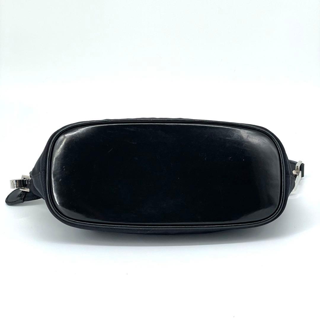 kicks08さん【専用】GUCCI グッチ アクセサリーポーチ