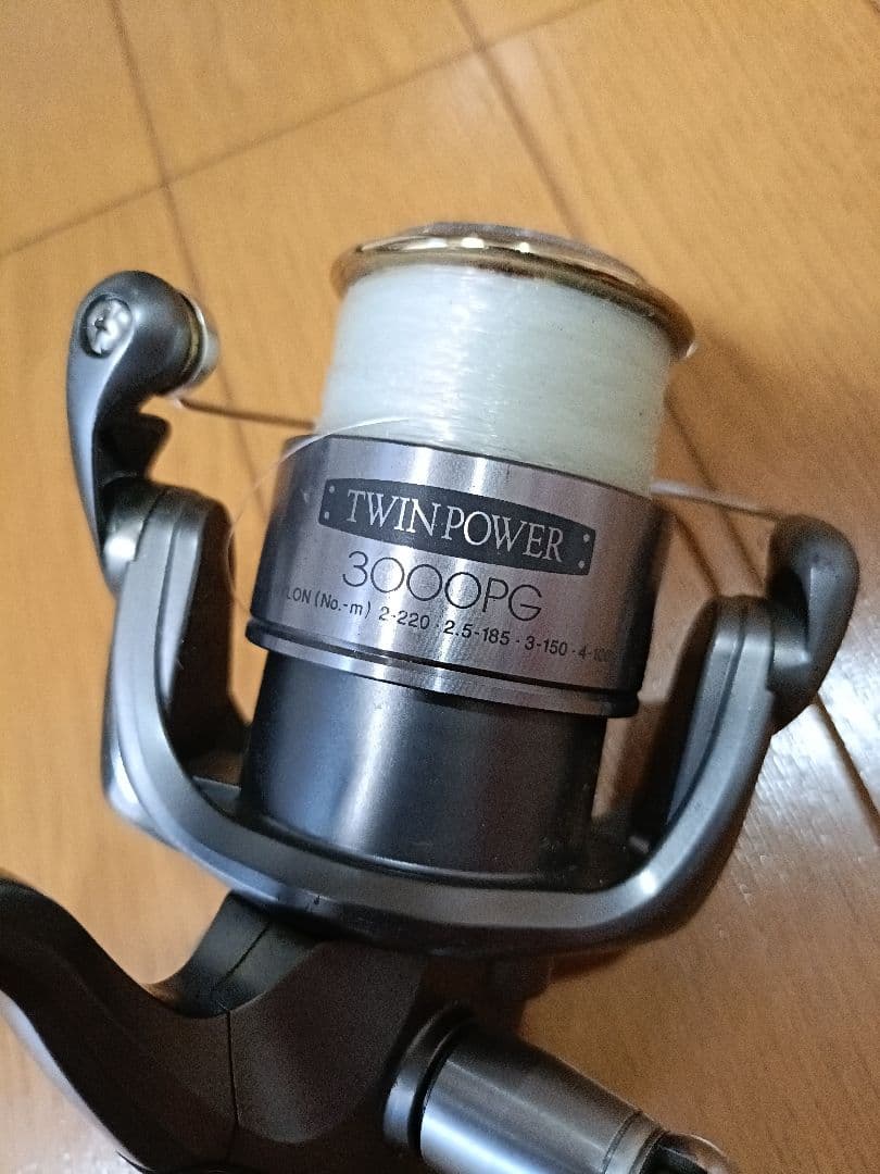 リール SHIMANO TWIN POWER 3000PG