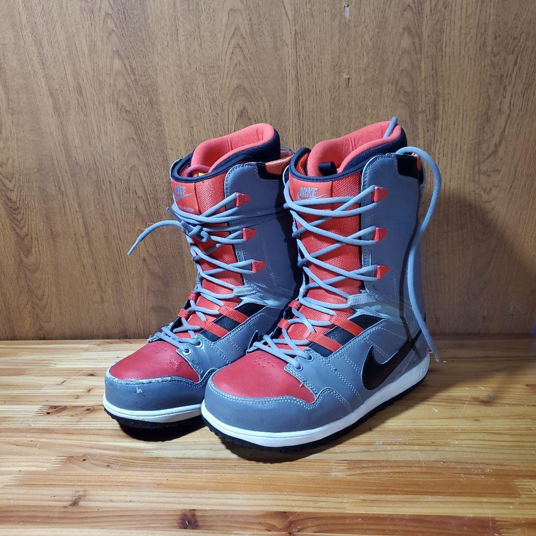 NIKE スノーボードブーツ 26.5cm! 26153