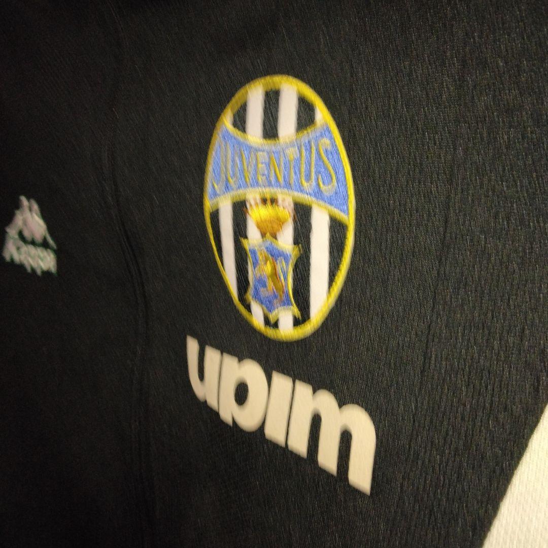 90/91”イタリア製Kappa社のユベ トスジャケットUK/ Mサイズ 黒白