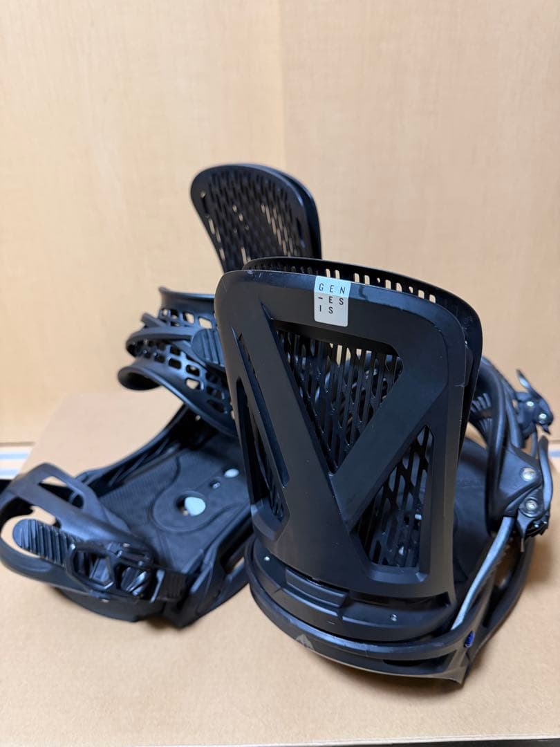 Burton ジェネシス　EST Mサイズ