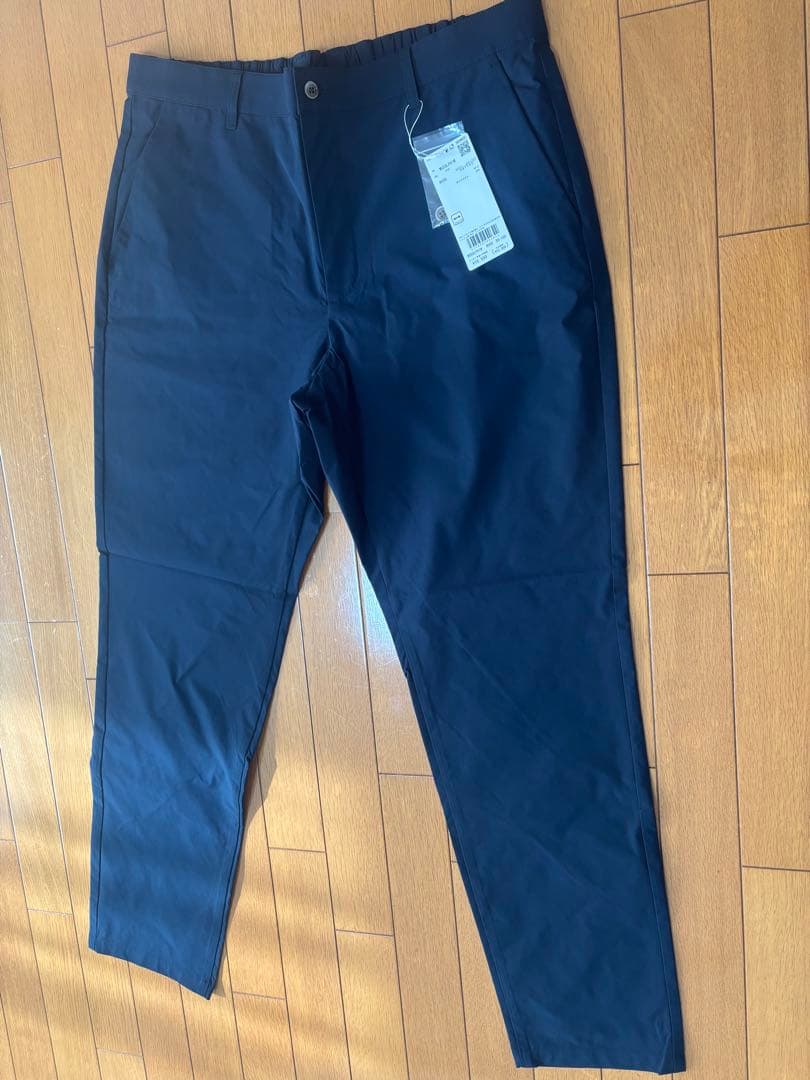 ゴルフパンツ ネイビー 新品タグ付き　マンシングウェア