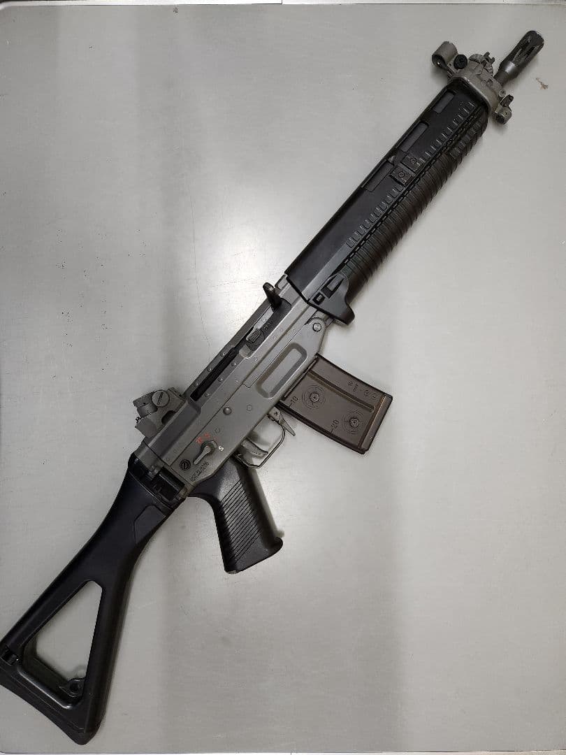 東京マルイ SiG551 SWAT 電動ガン 実働品