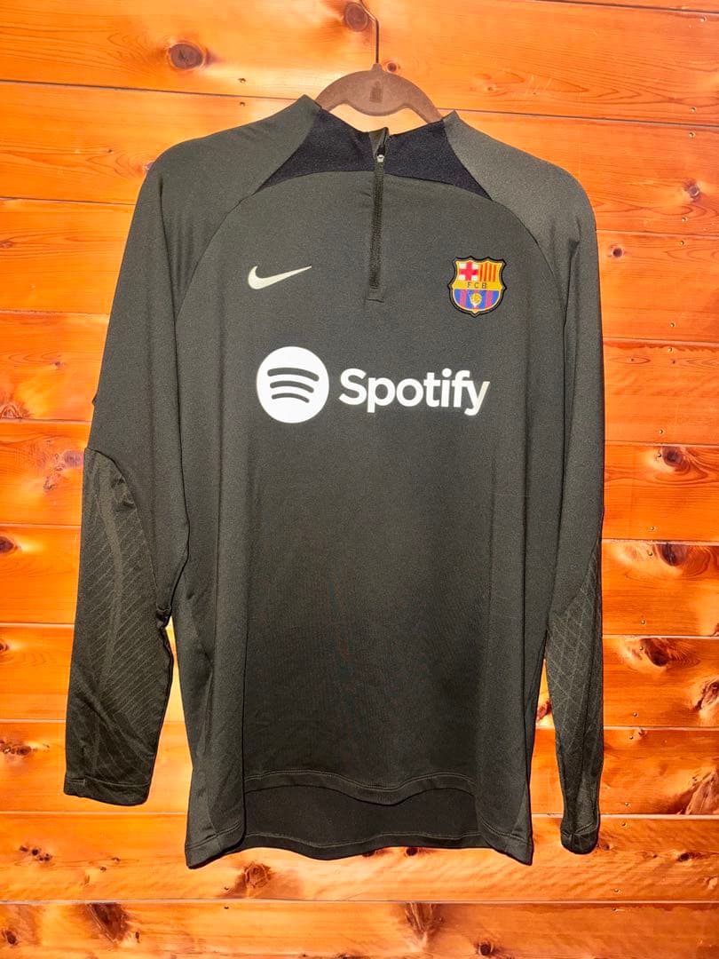 美品 ナイキFC バルセロナ トレーニングウェア ドリルトップ オリーブ