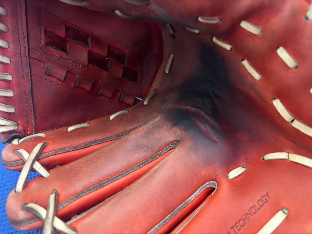 美品 ミズノプロ 一般硬式左投げ 投手用 BSS限定